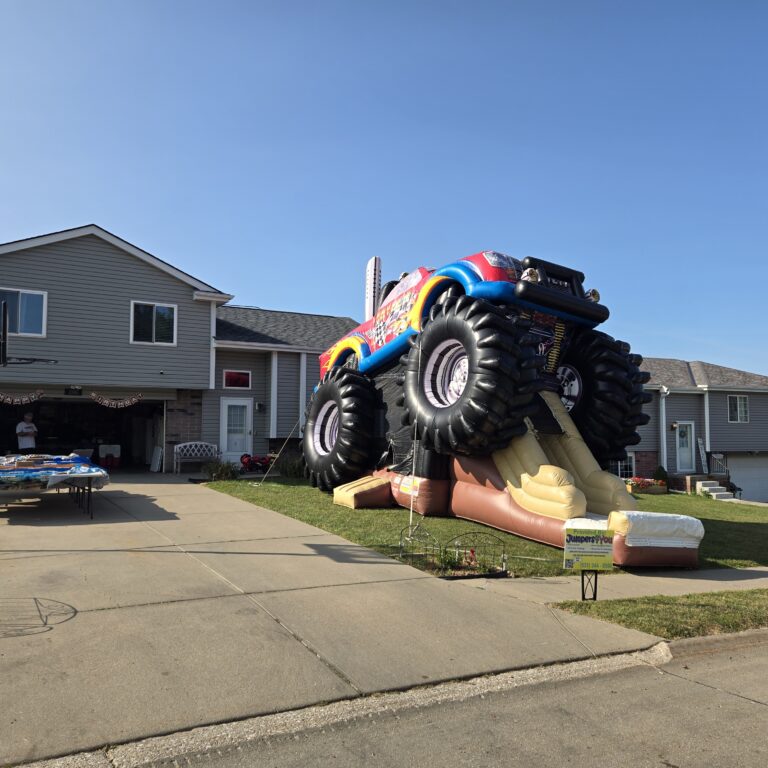 Omaha neighborhood block party inflatable rentals for an HOA event in Omaha Nebraska